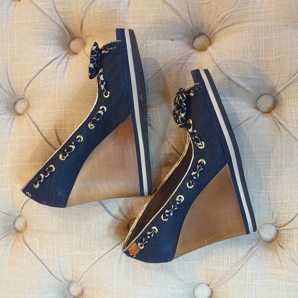 Coach Wedges - Picture 2 of 11